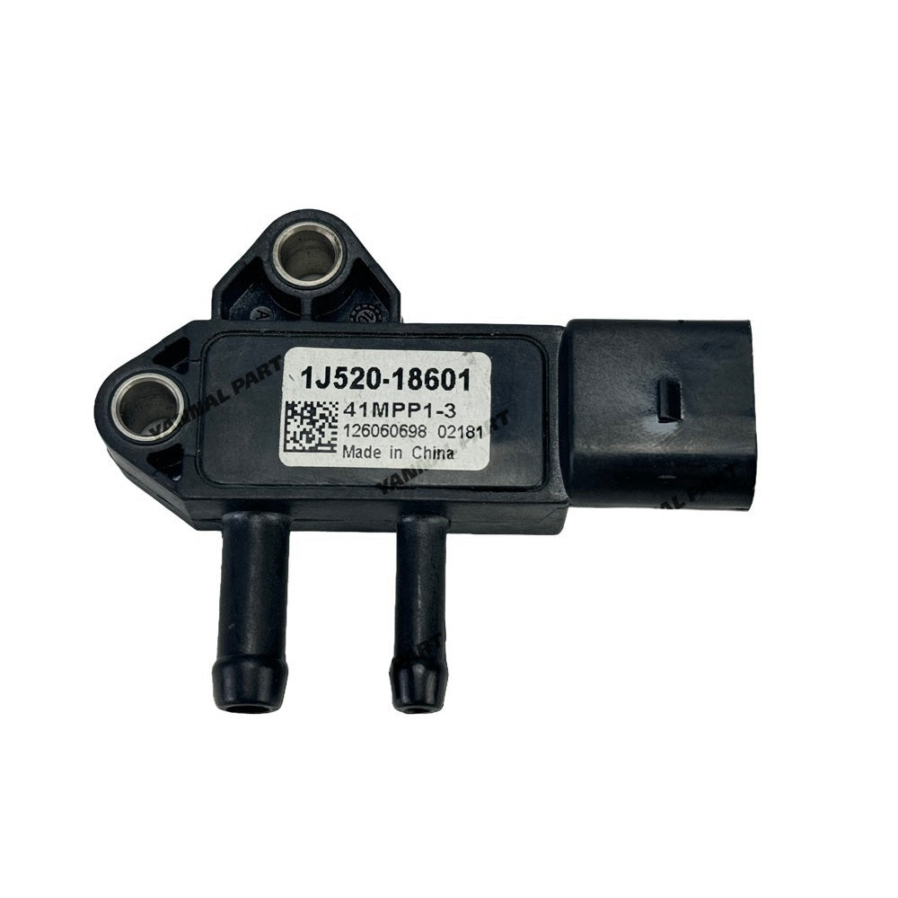 Intake Air Pressure Sensor 1J520-18601 Fit for Kubota D1803 Engine Parts
