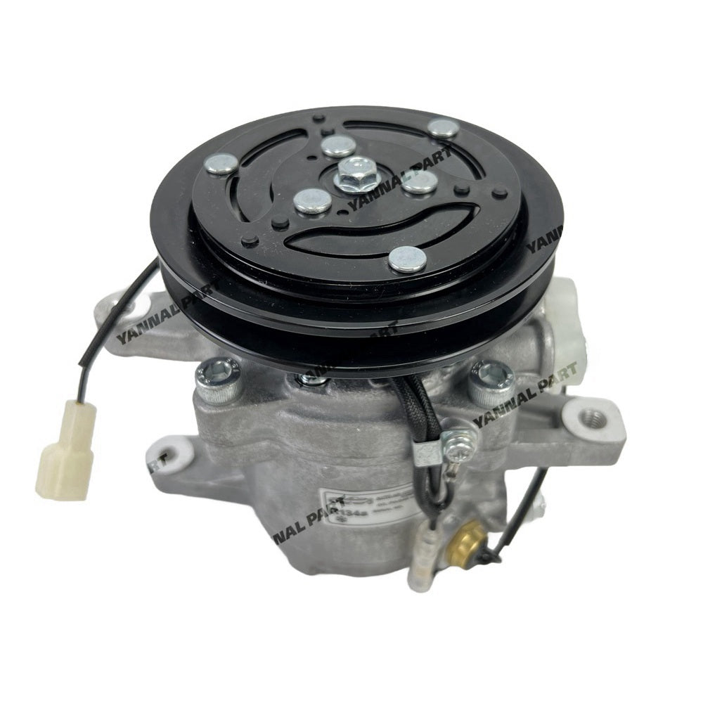 A/C Compressor 447280-3081 Fit for Kubota M5111 Engine Parts