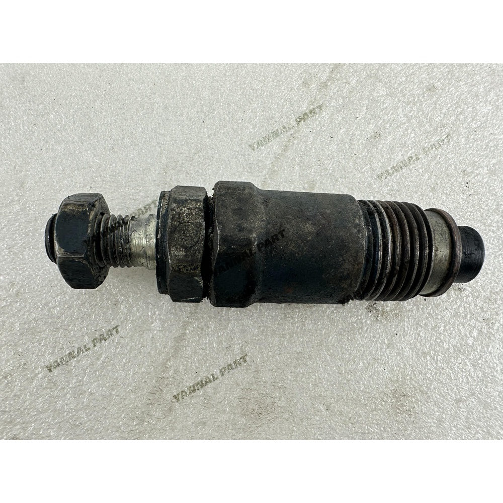 Fuel Injector 15271-53020 Fit For Kubota D850 Engine