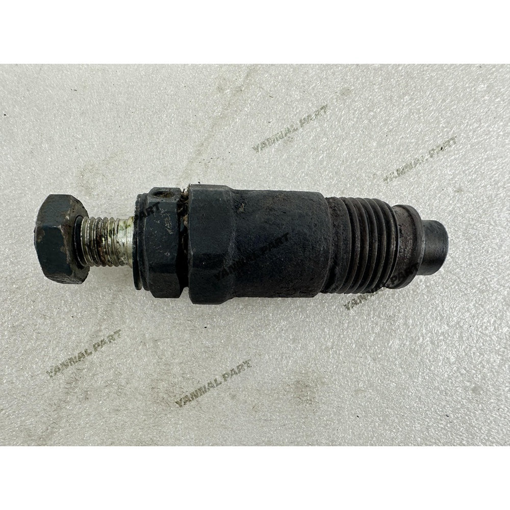 Fuel Injector 15261-5302-0 19202-5302-0 Fit For Kubota V1100 Engine