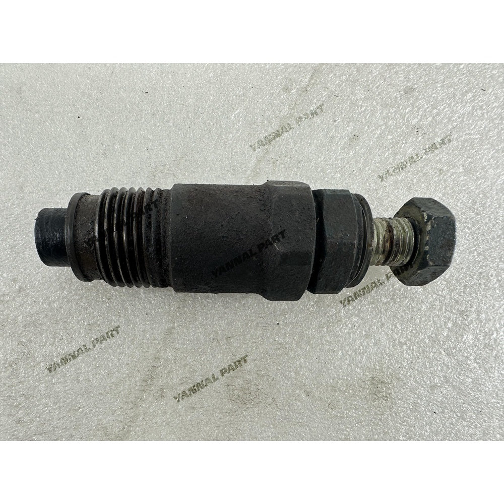 Fuel Injector 15261-5302-0 19202-5302-0 Fit For Kubota V1100 Engine