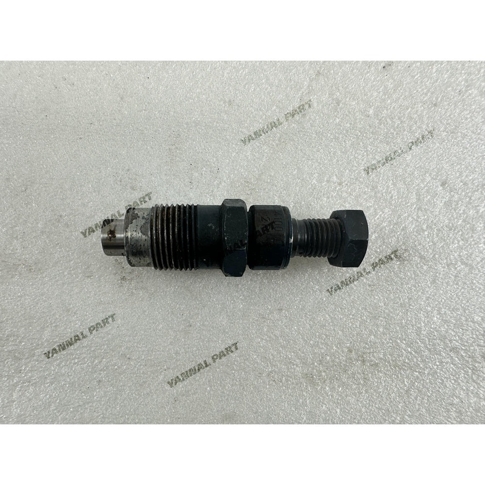 Fuel Injector 16082-53903 Fit For Kubota D1803 Engine
