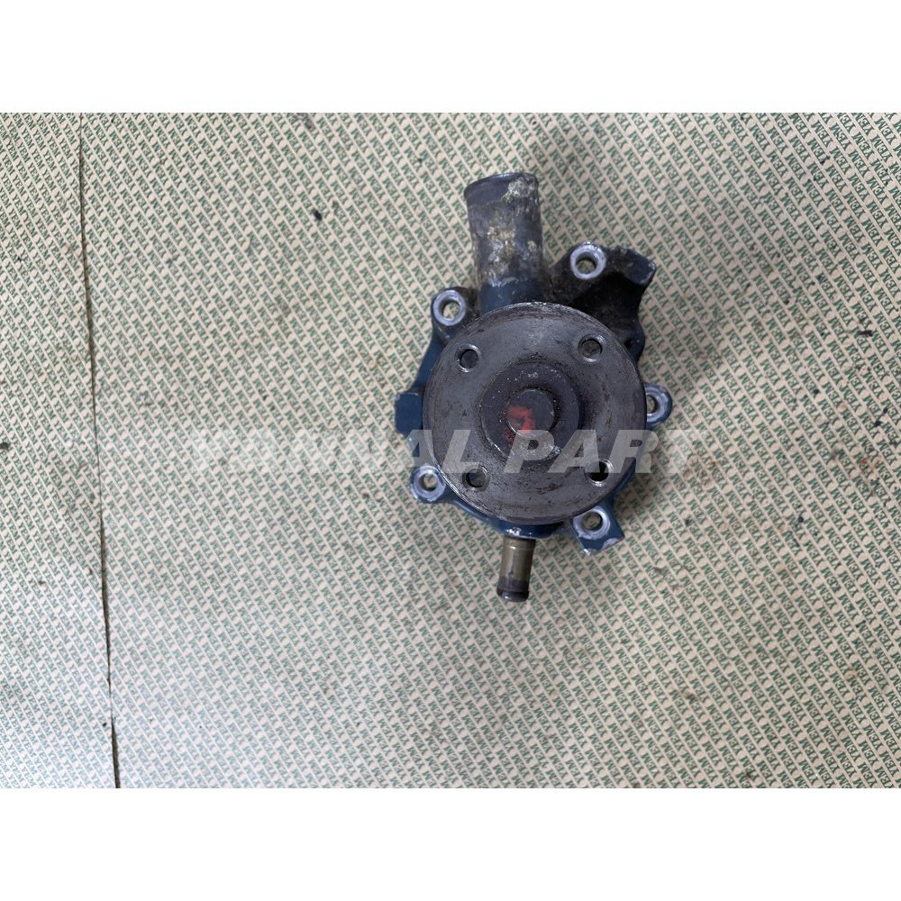 New Water Pump w Gasket 1585273035 15852-73035 Fit Kubota V800 Z400 D600 Engine