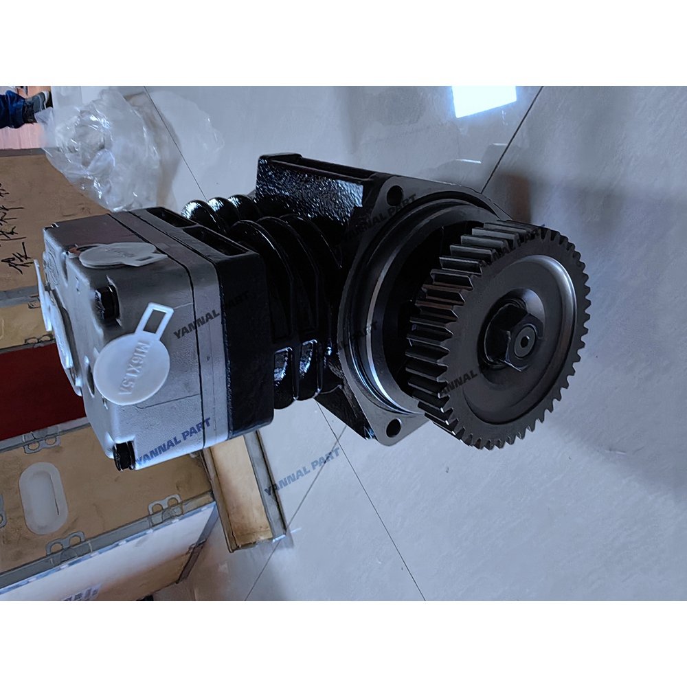 DL08 Compressor 65.54101-7071 For Doosan Diesel Engine Parts