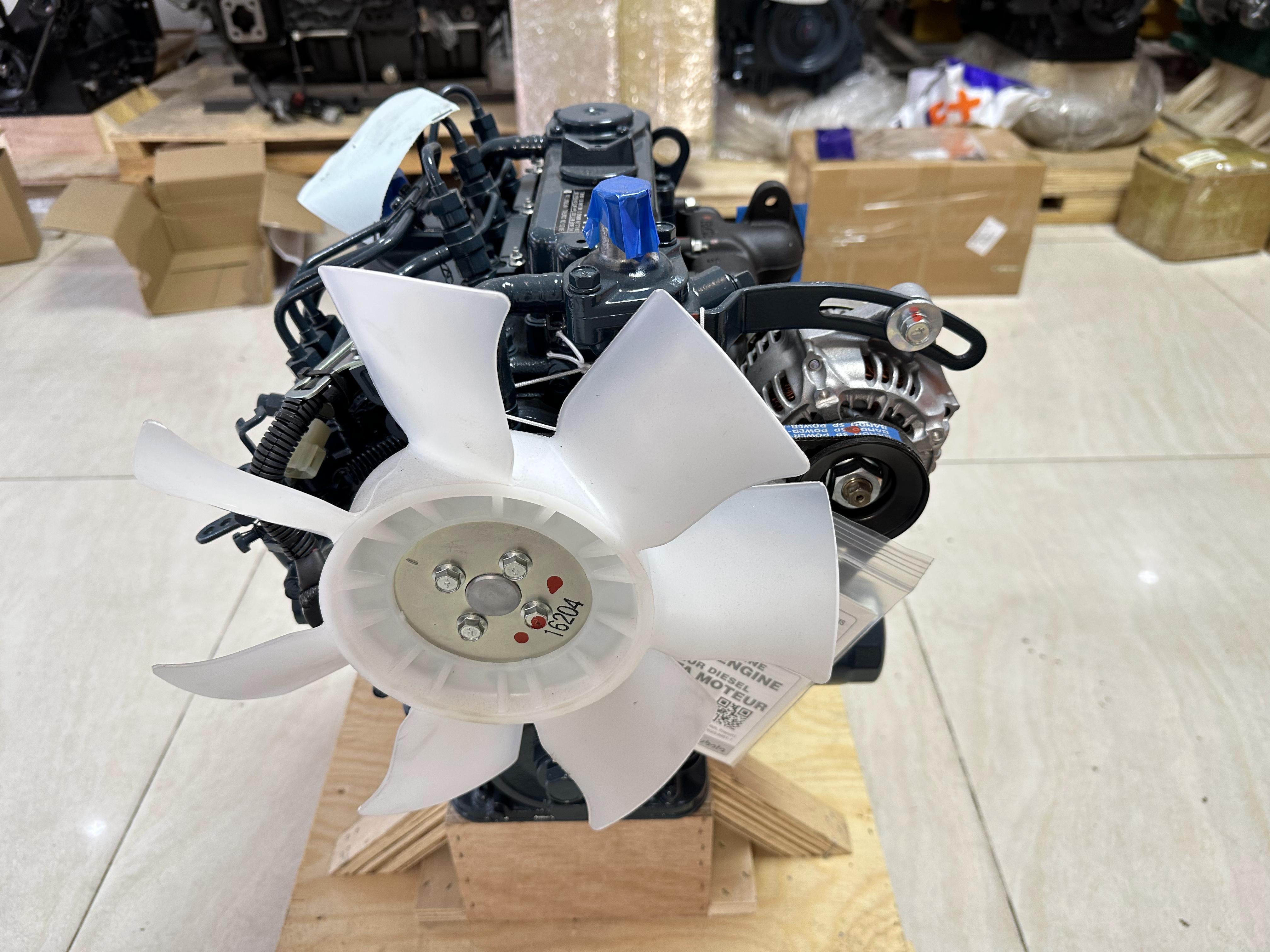 D902 Complete Engine Assembly 4PS3408 2300RPM 11.8KW Fit For Kubota Engine