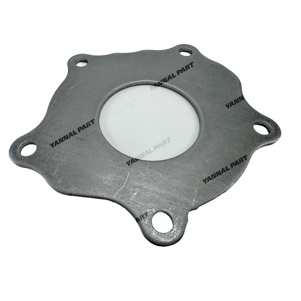 Oil Pump Cover 1J050-35132 Fit for Kubota D905 Engine Parts