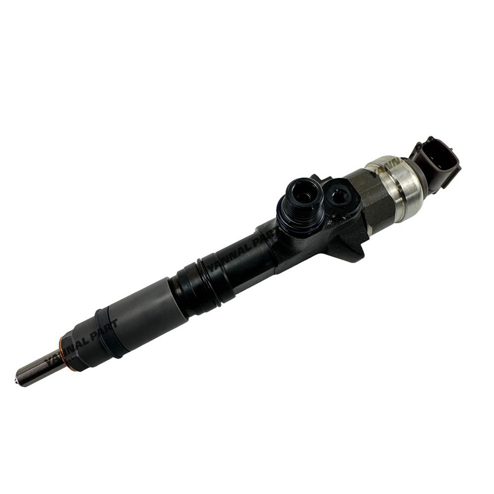 Injector 1J770-53074 1J770-53075 Fit for Kubota V3307 Engine Parts