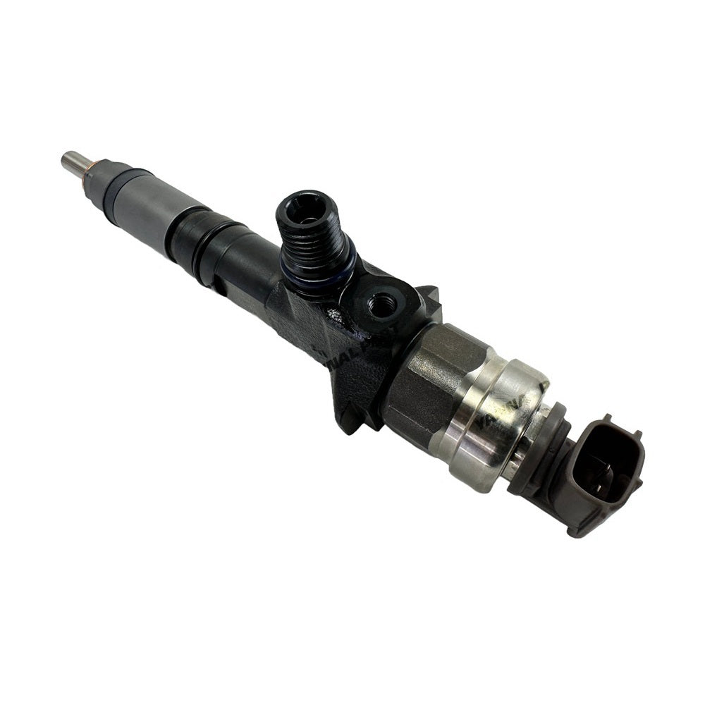 Injector 1J770-53074 1J770-53075 Fit for Kubota V3307 Engine Parts