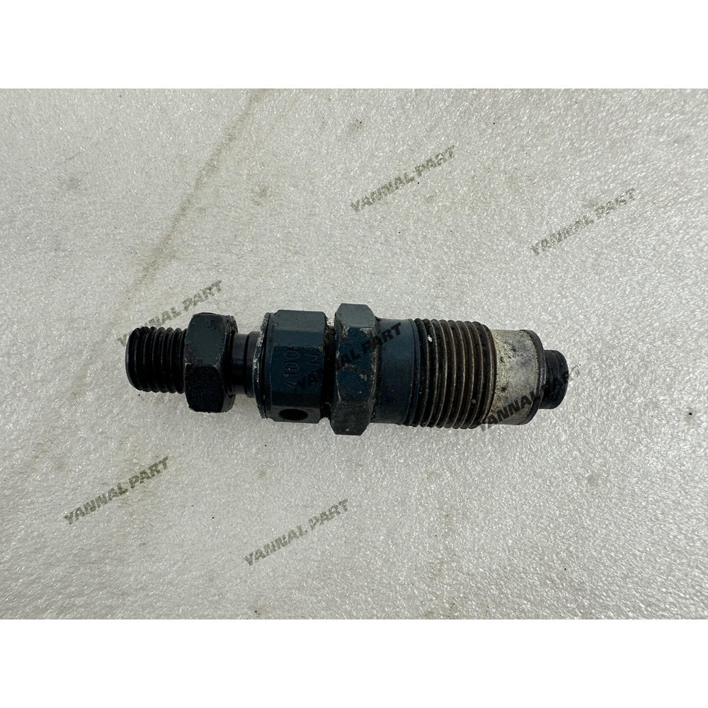 Fuel Injector 16871-53000 Fit For Kubota D782 Engine