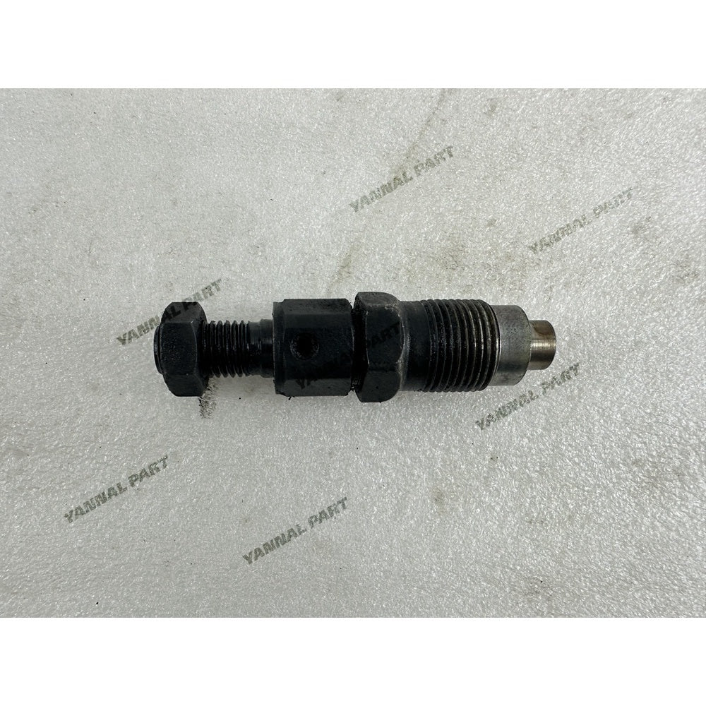 Fuel Injector 1C010-53900 Fit For Kubota V3300IDI Engine