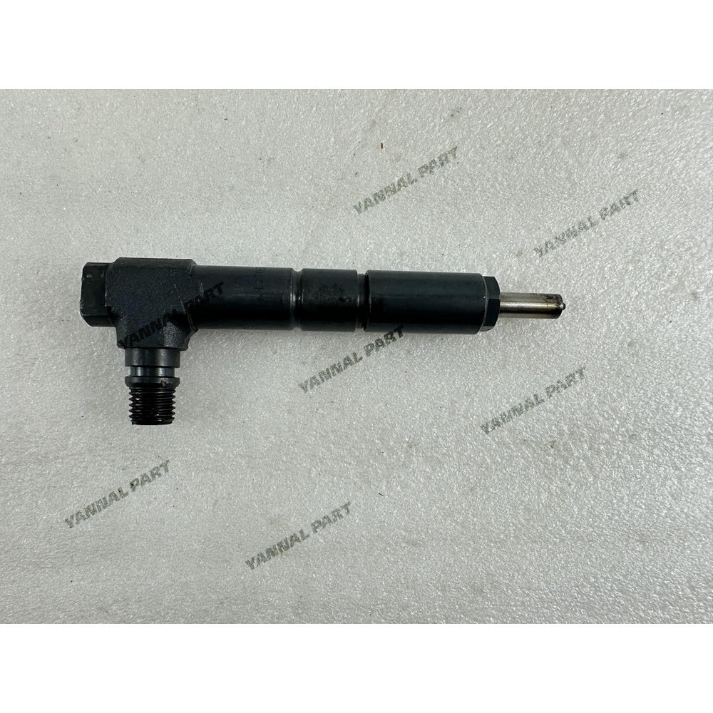 Fuel Injector 1G772-53000 Fit For Kubota V3307 Engine