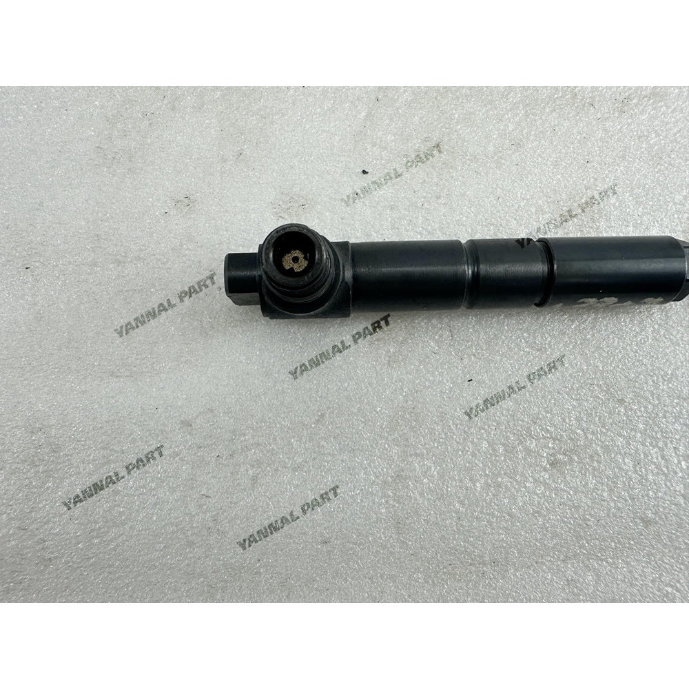 Fuel Injector 1G772-53000 Fit For Kubota V3307 Engine