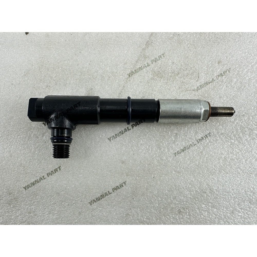 Fuel Injector 17550-53000 Fit For Kubota V3800 Engine