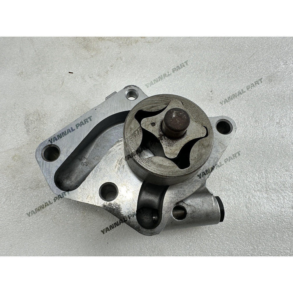 Oil Pump 129900-32001 Fit For Yanmar 4TNV98 Engine