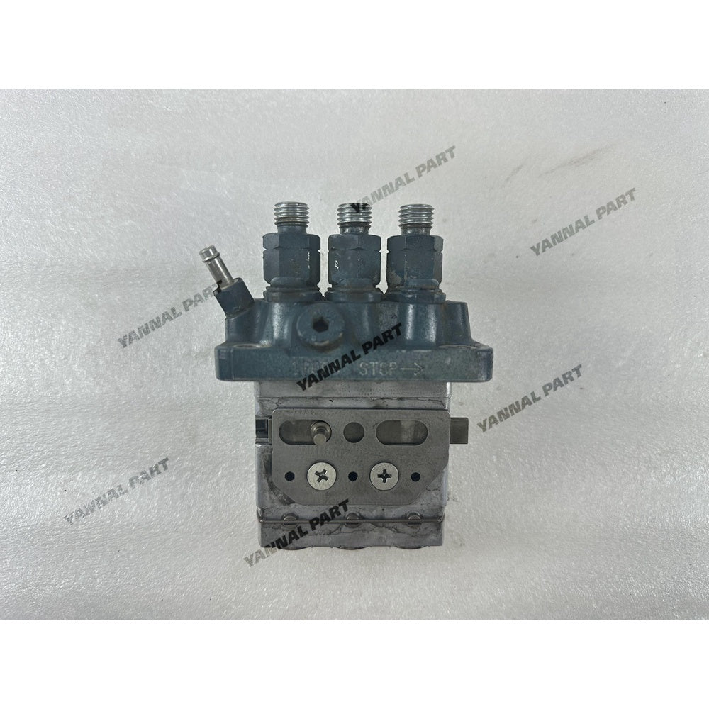 Fuel Injection Pump 16006-51012 Fit For Kubota D782 Engine