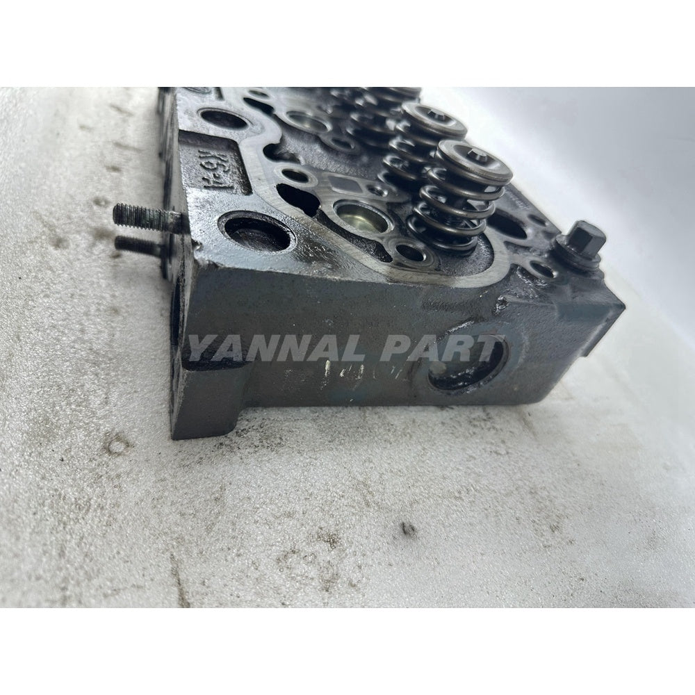 Cylinder Head With Valves For Kubota D1402-IDI Engine