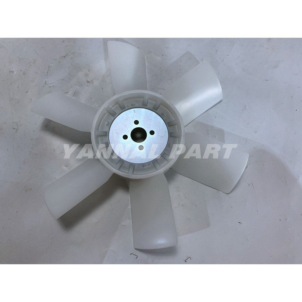 Cooling Fan 15547-74112 Fit For Kubota D1005 Engine