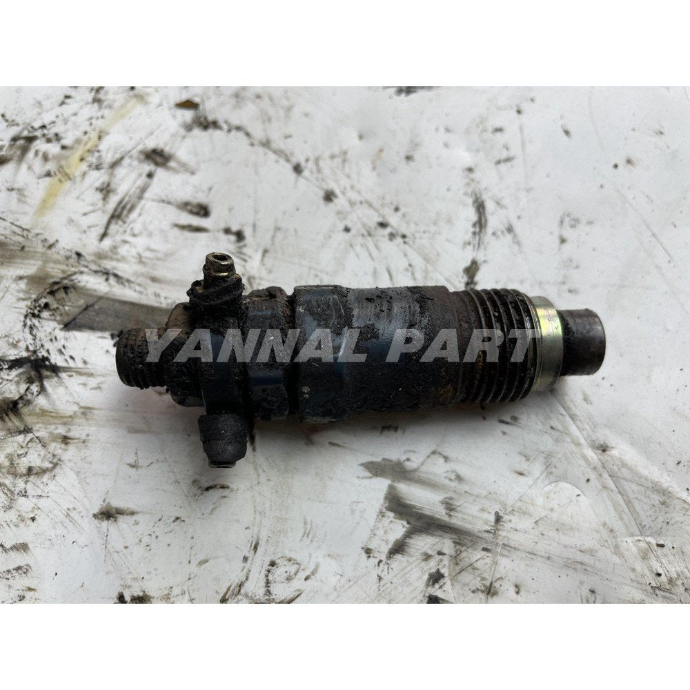 Fuel Injector Fit For Kubota D1302 Engine