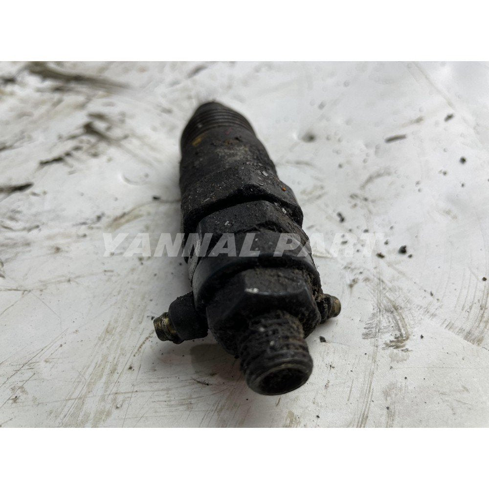 Fuel Injector Fit For Kubota D1302 Engine