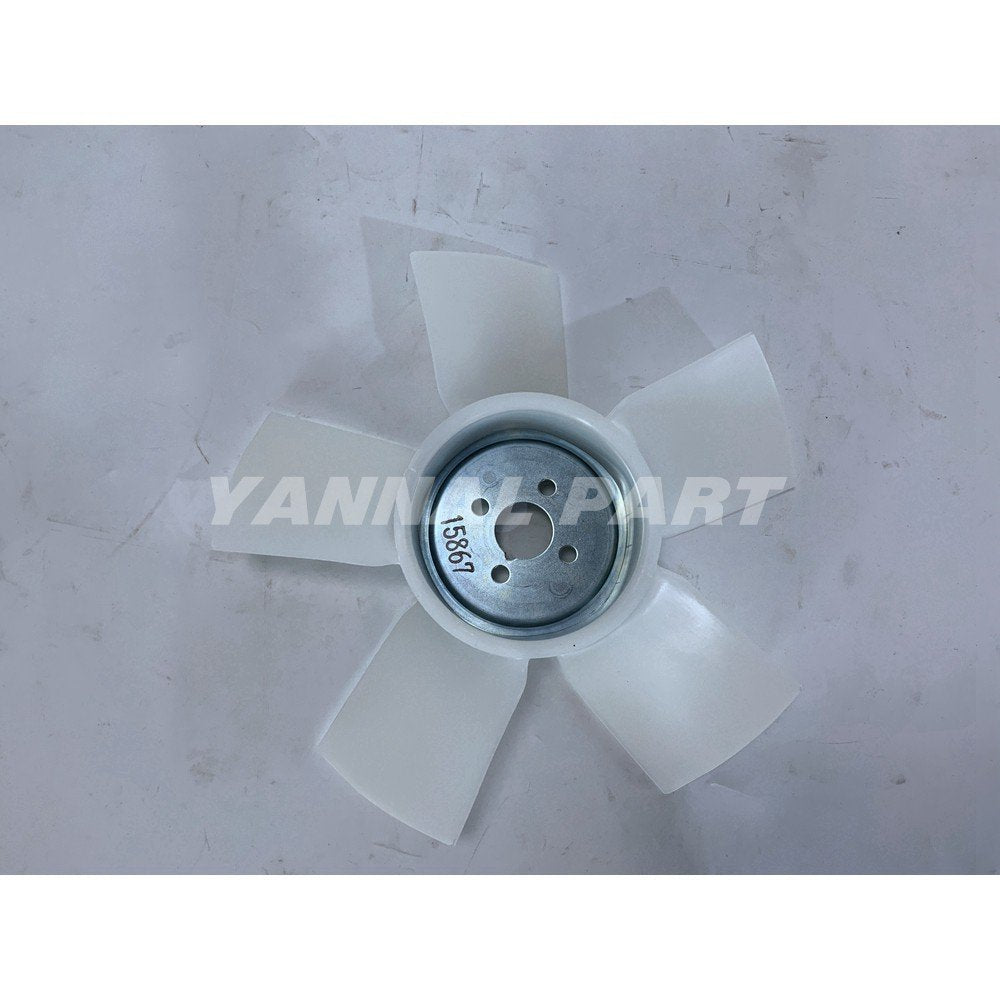 Fan 15867-74112 Fit For Kubota D722 Engine