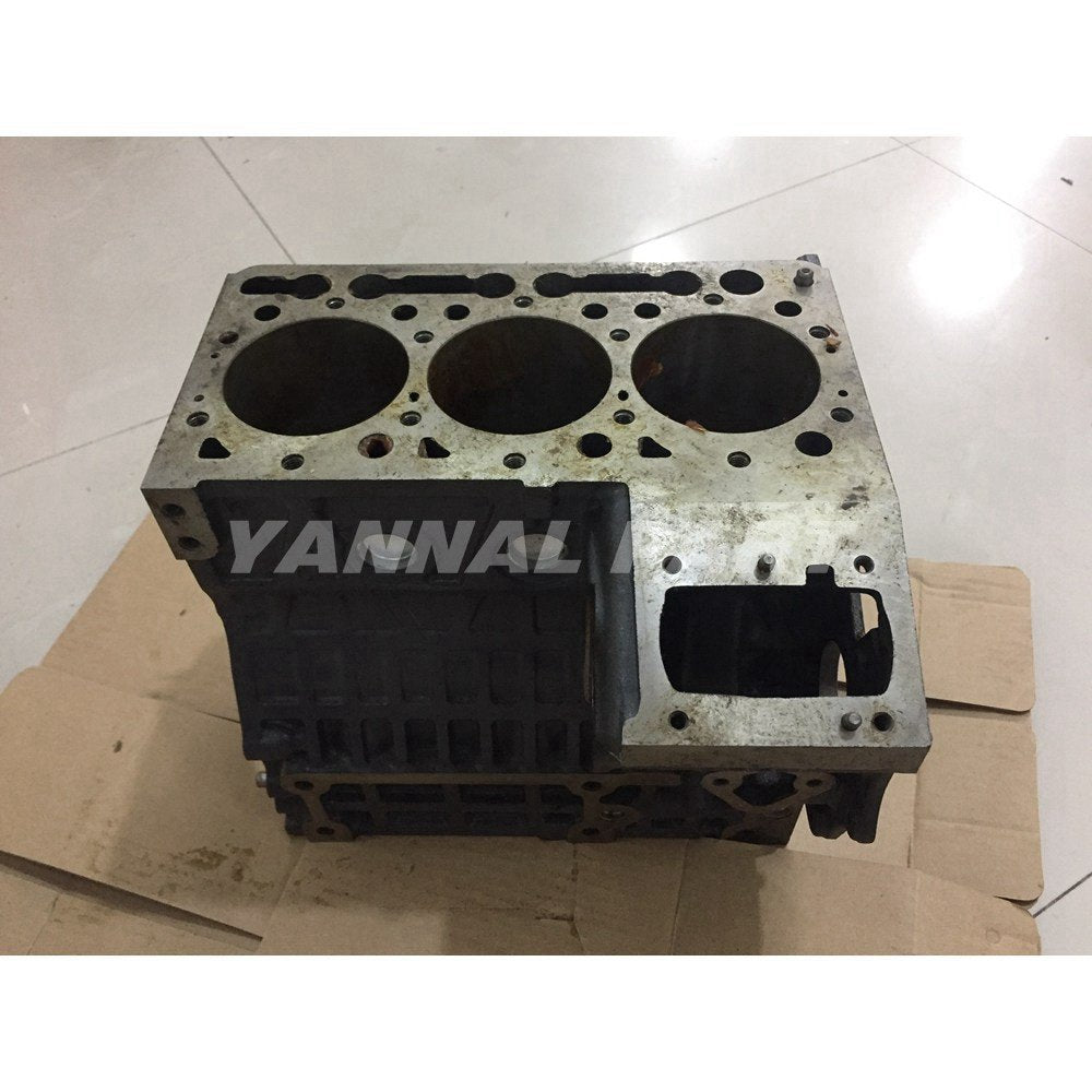 Cylinder Block Fit For Kubota D902 Engine