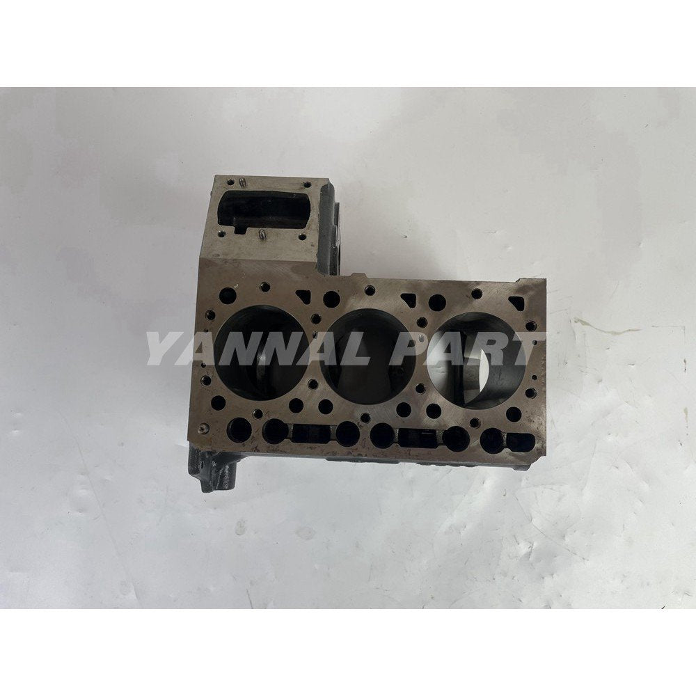 Cylinder Block Fit For Kubota D902 Engine