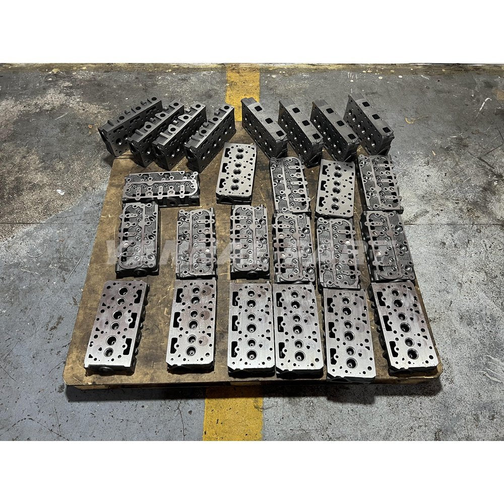 Cylinder Head Fit For Kubota D902 Engine