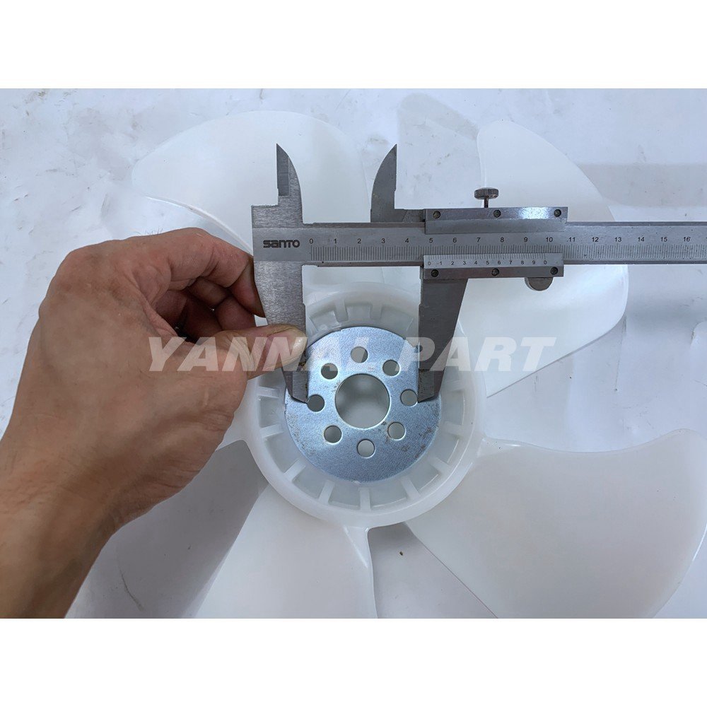 Fan 17421-74110 Fit For Kubota D902 Engine