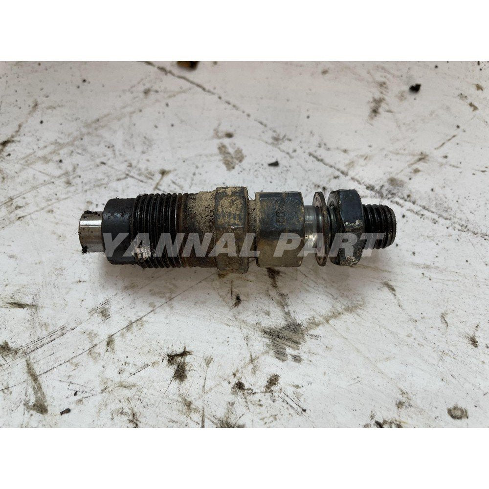 Fuel Injector Fit For Kubota V1305 Engine