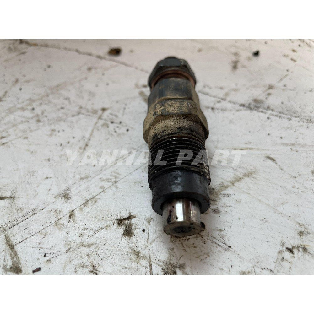 Fuel Injector Fit For Kubota V1305 Engine