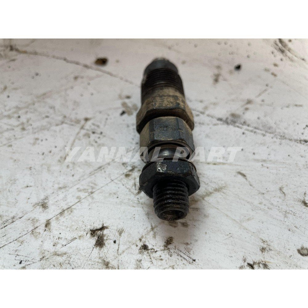 Fuel Injector Fit For Kubota V1305 Engine