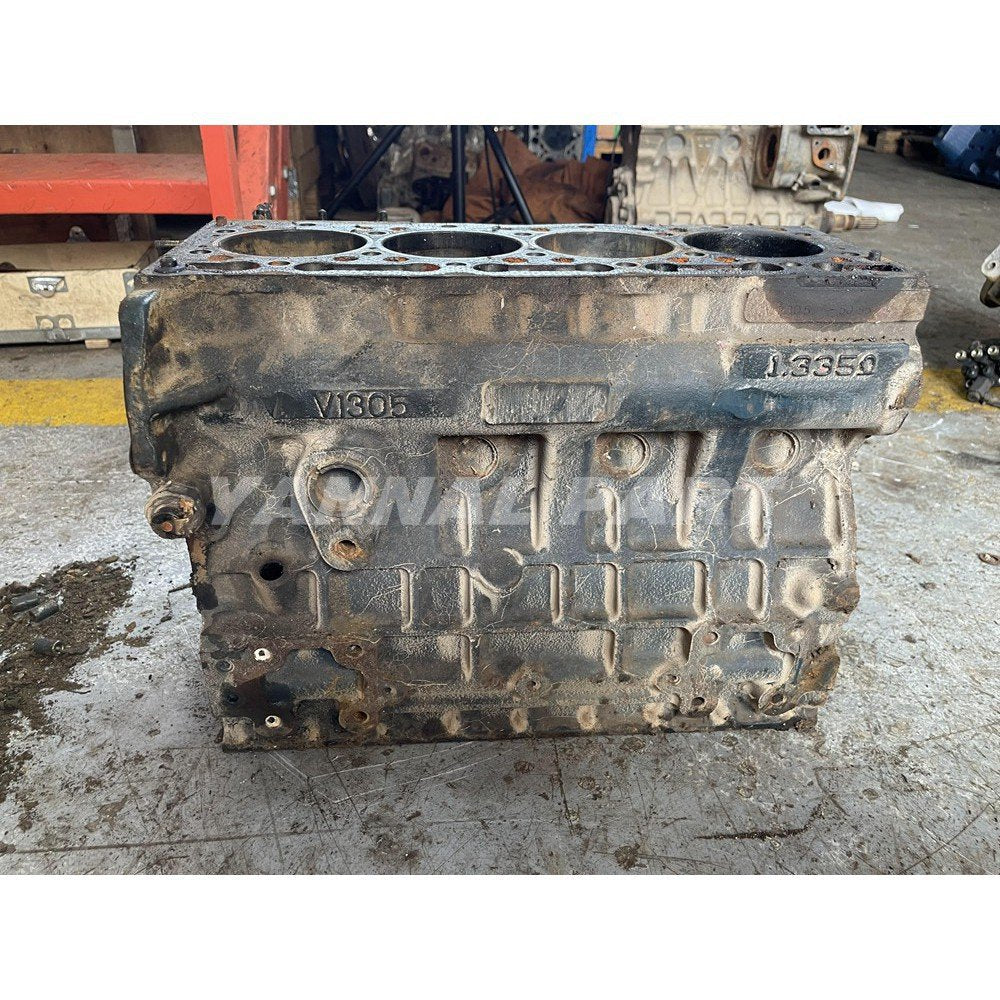 Cylinder Block Fit For Kubota V1305 Engine