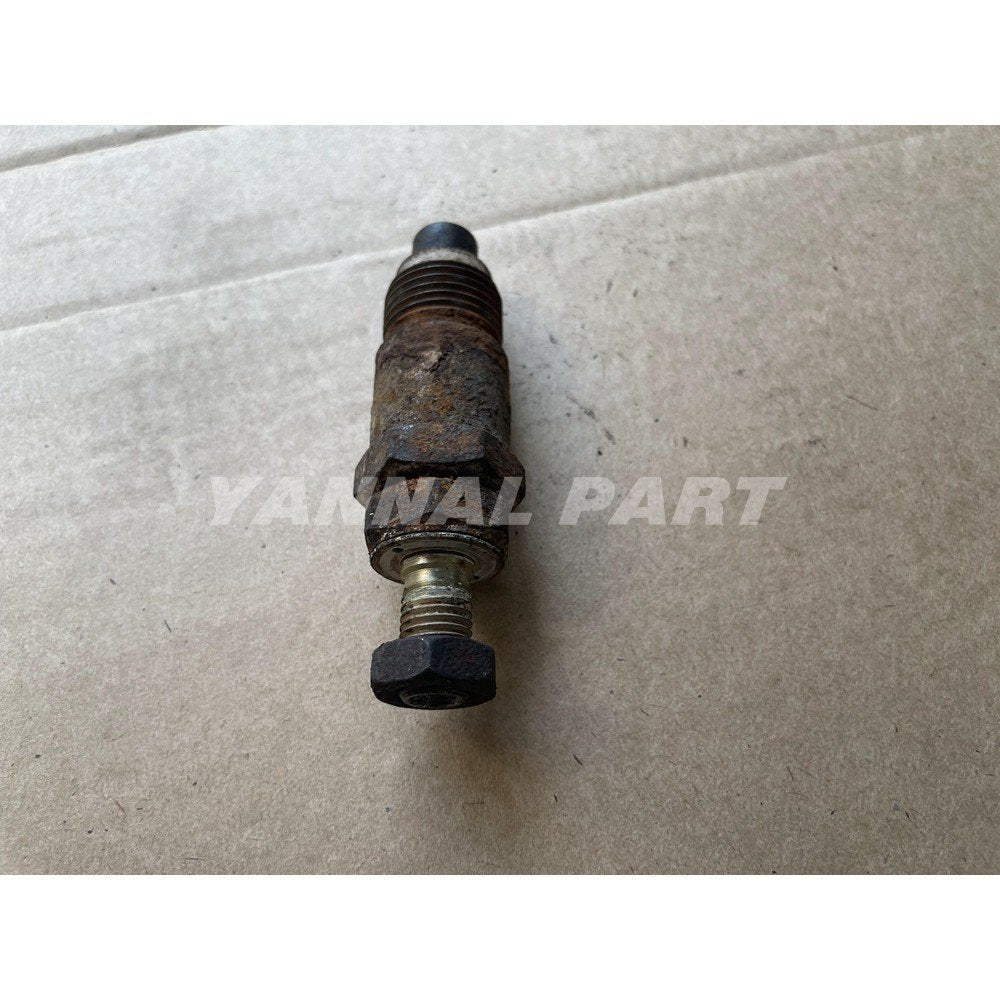 Fuel Injector Fit For Kubota V1502 Engine