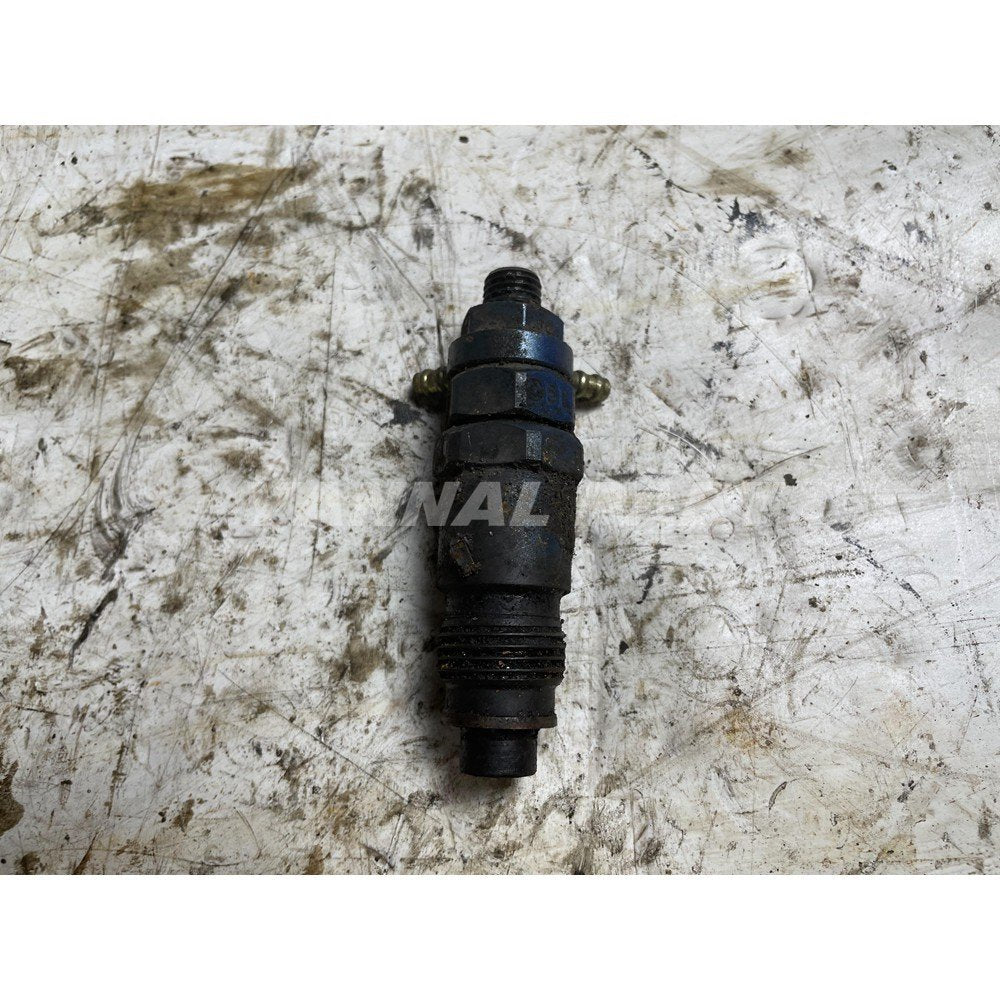 Fuel Injector Fit For Kubota V1702 Engine