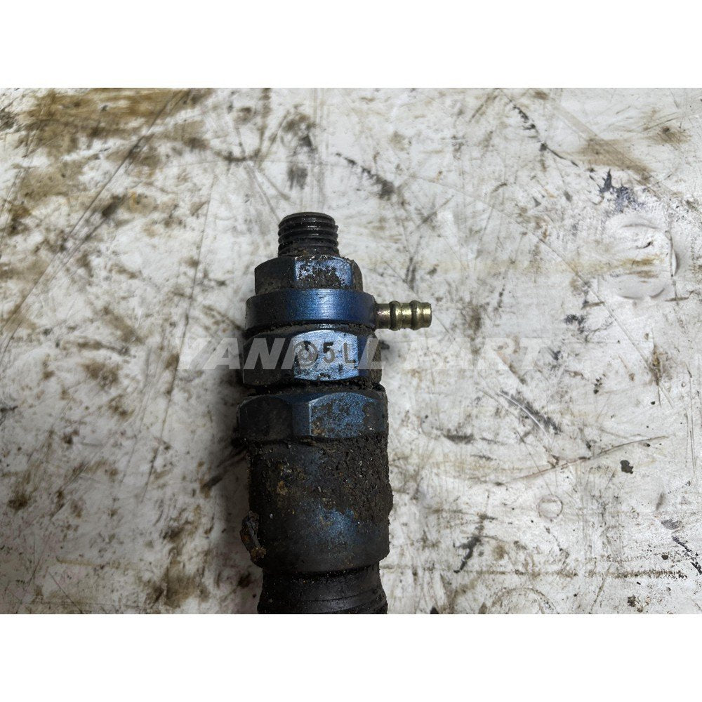 Fuel Injector Fit For Kubota V1702 Engine