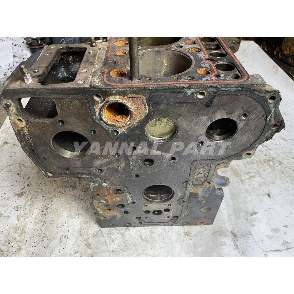 Cylinder Block Fit For Kubota V1702 Engine