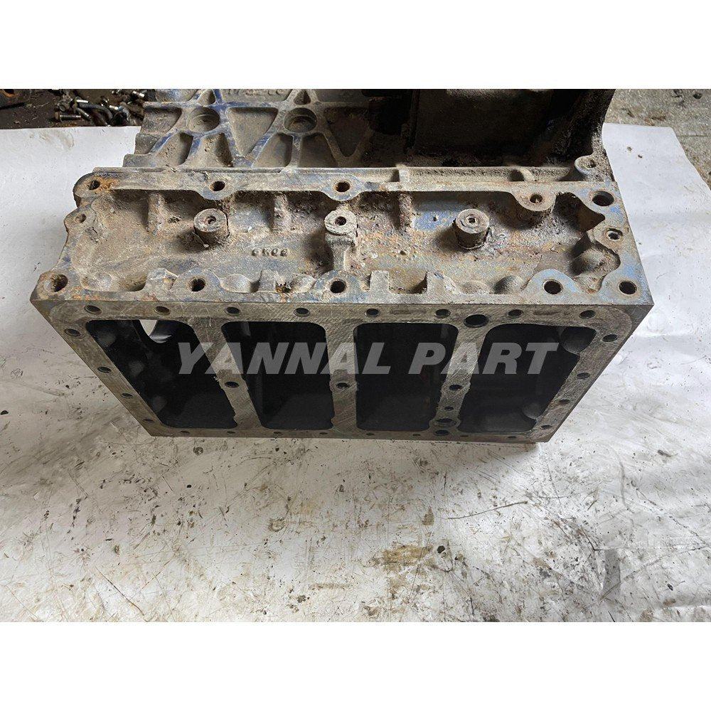 Cylinder Block Fit For Kubota V1702 Engine