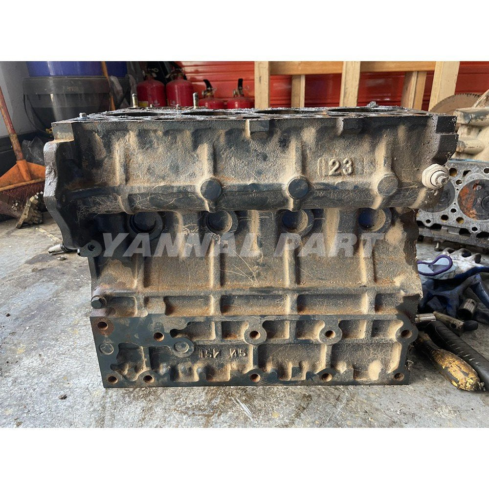 Cylinder Block Fit For Kubota V2203 Engine