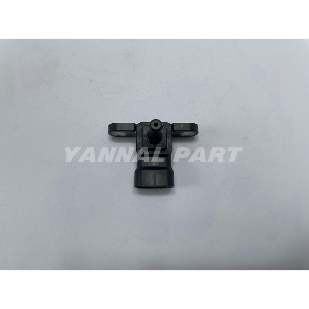 Sensor 1J500-59670 Fit For Kubota V2607 Engine