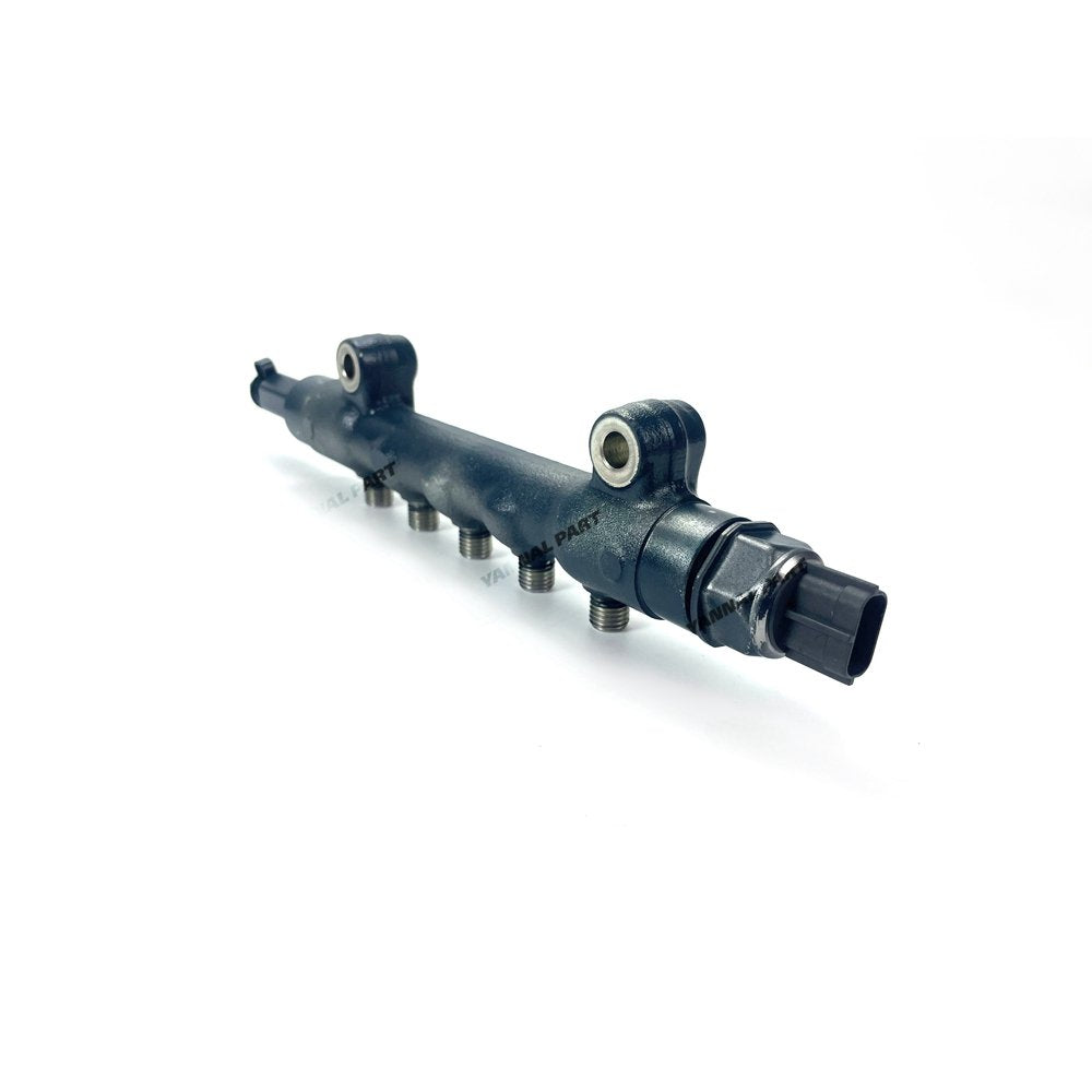 1J770-50604 Common Rail For Kubota V2607 Engine