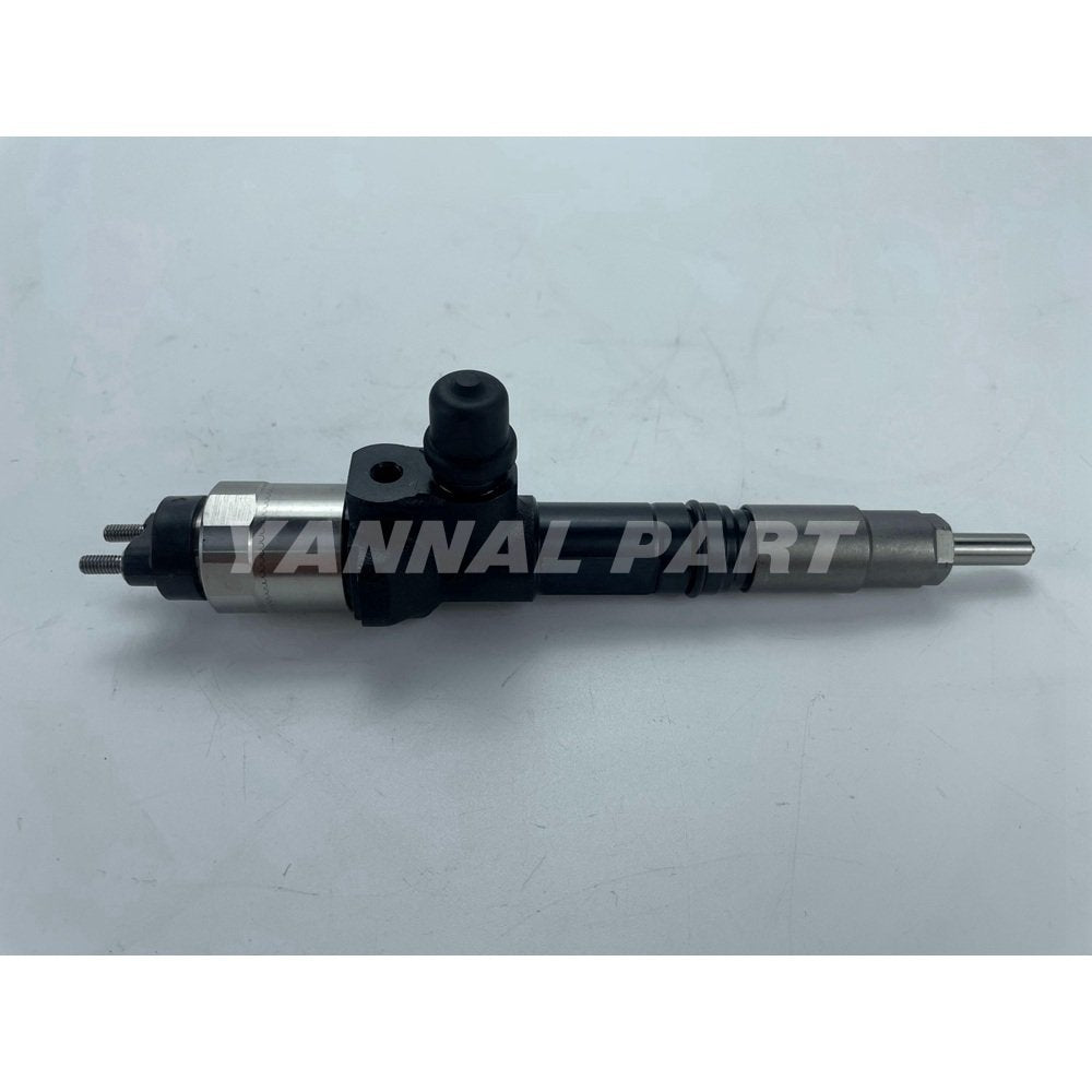 Fuel Injector 1J500-53051 Fit For Kubota V3800 Engine