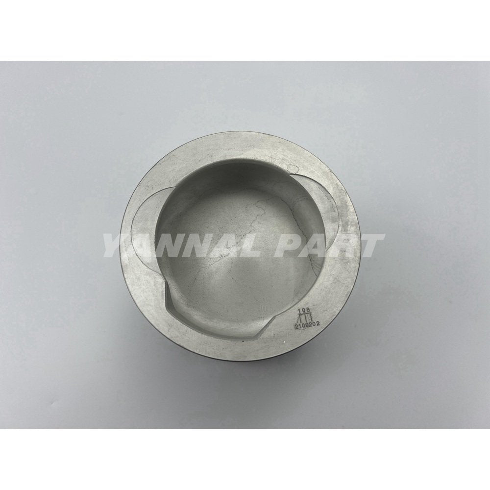 Piston EG547-21110 Fit For Kubota WG2503 Engine