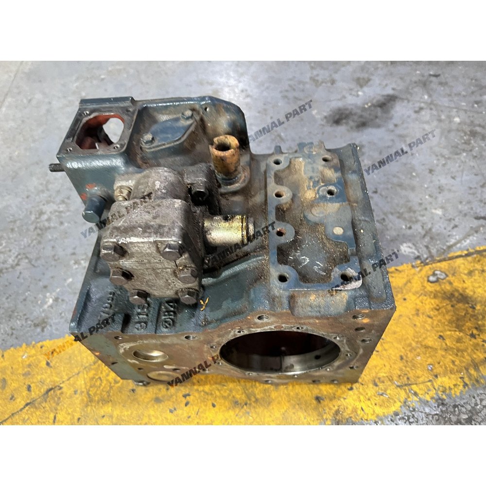 Cylinder Block Fit For Kubota Z600 Engine