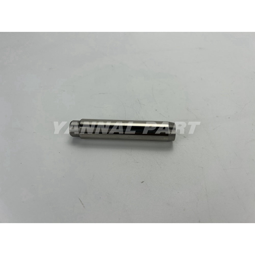 Valve Guide Fit For Komatsu 4D105 Engine