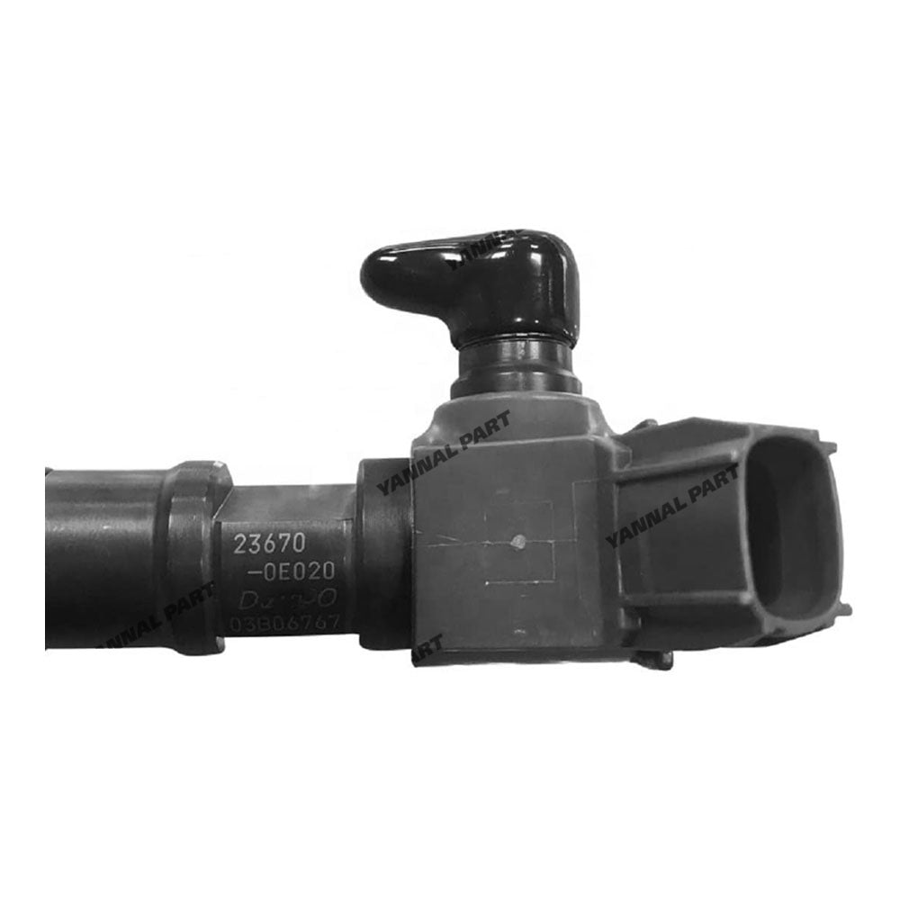 Fuel Injector 23670-0E020 Fit For Toyota Engine 2GD-FTV 2.4L