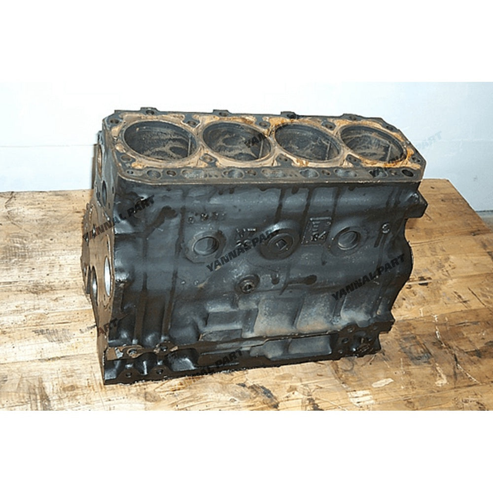 Cylinder Block Assembly AM879992 for Yanmar Engine 4TNE84 4TNE88 John Deere Tractor 110 110TLB 4500 4510 4600 4610 4700 990