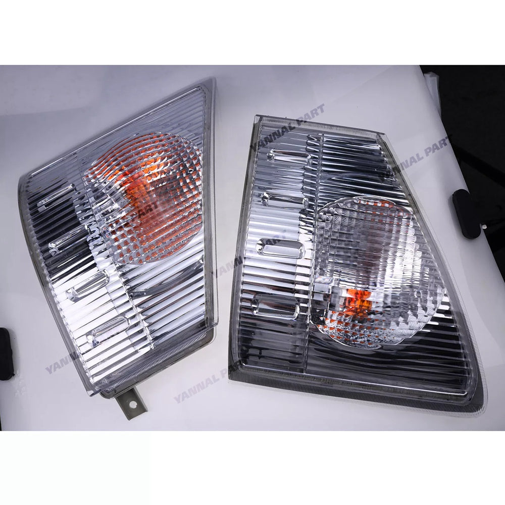 Turn Signal Lamp 8-98155459-0 8-98155458-0 Fit For Isuzu Truck NPR700P NQR700P